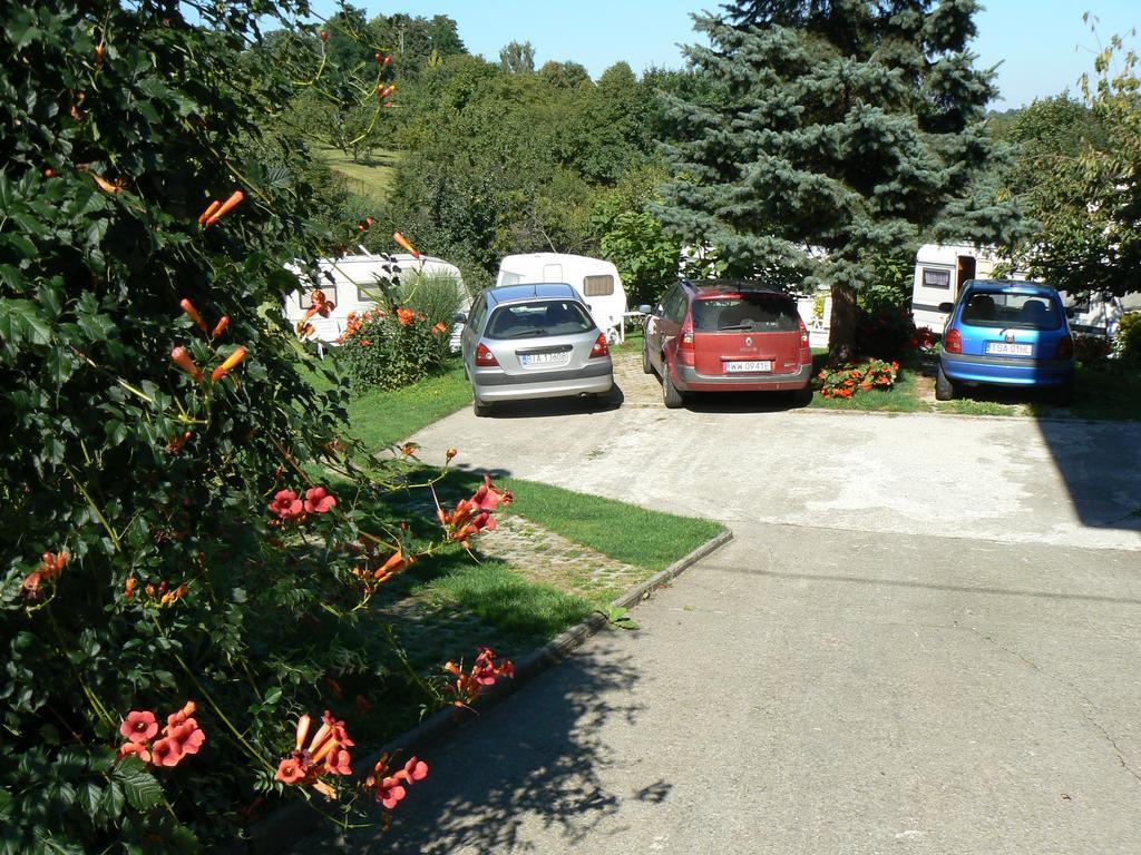 Auto-Chatka Sandomierz Bagian luar foto