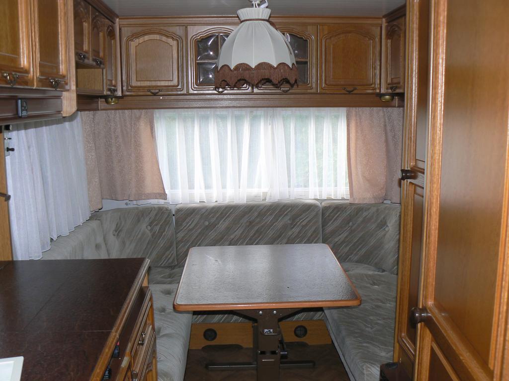 Auto-Chatka Sandomierz Bagian luar foto